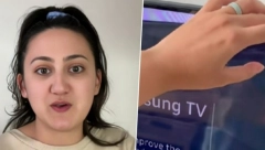 DEVOJKA NAPRAVILA FATALNU GREŠKU Mislila da je skinula zaštitnu foliju sa televizora, a ustvari je potpuno UNIŠTILA EKRAN (VIDEO)