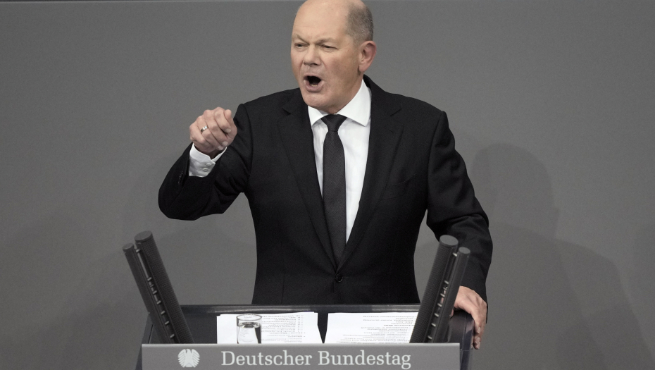 "OVO JE NAJVEĆI RAT U EVROPI" Šolc: "Putin mislio da će pokoriti Ukrajinu za dve do četiri nedelje, ali se prevario"