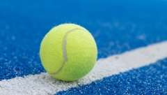 TENISKA LOPTICA JE SPAS TOKOM PUTOVANJA Neobično ali stvarno je tako, pomaže bolje nego skupoceni aparati