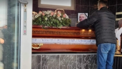 “ŠTA TI SINE, DUŠMANI URADIŠE” Sahranjen mučki ubijeni Saša, ceo Doboj plakao zbog krika majke! KASAPILI SU GA DO SMRTI
