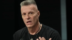 OVO JE SUPRUGA ĐORĐA DAVIDA Mlađa je od njega 18 godina, ne žive zajedno, a razlog šokirao mnoge!