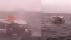 FATALAN SUDAR PUTNIČKIH BRODOVA Ima mrtvih, manji brod rasporen! (VIDEO)