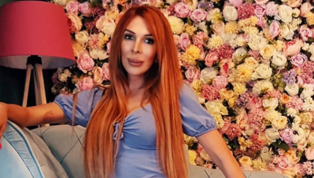 ONA JE PRVA PRIZNALA DA JE PROMENILA POL Naša pevačica objavila fotku u bikiniju, pokazala obline od kojih zastaje dah!