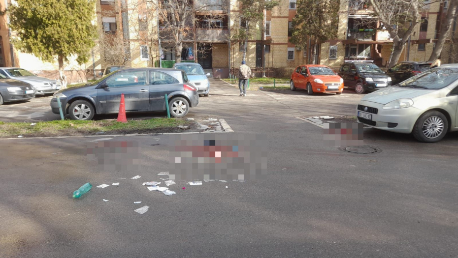 "KOMŠIJA GLEDAO KRVOPROLIĆE U BORČI! POKUŠAO DA POMOGNE IZBODENOM MLADIĆU" Stanarka opisala jezive scene, krv svuda po putu (FOTO/VIDEO)