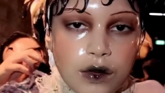 TAJNA FORMULA VIŠE NIJE TAKO TAJNA Za viralnu ,,glass skin" šminku sada postoji i tutorijal, profi šminkerka konačno razotkrila svoj proces!