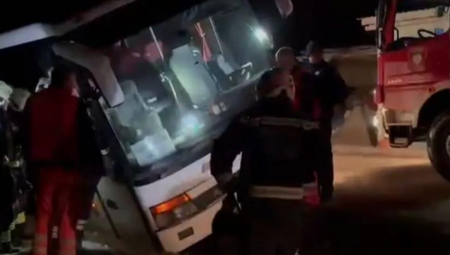 NEVEROVATNO, ALI ISTINITO Muškarac (52) pijan ukrao autobus, kada je seo za volan nastao užas (FOTO)