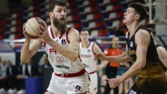 UZALUD DOMINACIJA KUZMIĆA Mega slomila otpor "pantera", bivši centar Zvezde imao dabl-dabl uz 19 skokova