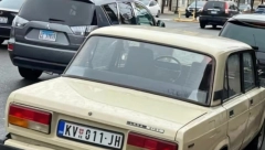 CENA JE PAPRENA Lada iz Kraljeva stigla do Čikaga, pa osvanula na oglasima (FOTO)