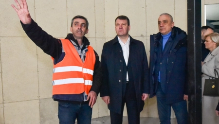 Mirović i Bakić obišli završne radove na subotičkom Narodnom pozorištu