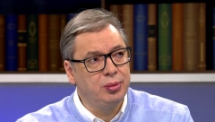 "NJEMU ĆE NEŠTO DA PRIČA ONAJ KOJI NIJE ZAVRŠIO ŠKOLU U TRSTENIKU" Predsednik Vučić stao u odbranu profesora Stojana Radenovića: On je ponos Srbije!