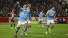 BRENTFORD SAMO NALJUTIO ŠAMPIONA Siti slavio posle preokreta i najavio povratak na prvo mesto Premijer lige