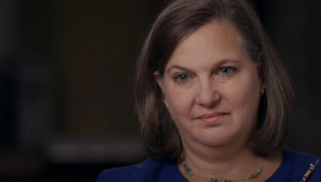 "AKO VIDITE OVU ŽENU U SVOJOJ ZEMLJI, GRAĐANSKI RAT ĆE USKORO POČETI!" Jezivo upozorenje se širi mrežama zbog zamenice državnog sekretara SAD-a (FOTO)