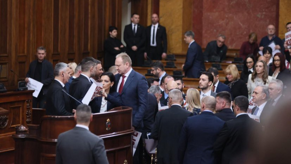 DRSKO, PRETEĆE, NEVASPITANO, NASILNO Radoslav Milojičić Kena o Đilasovom ponašanju u parlamentu
