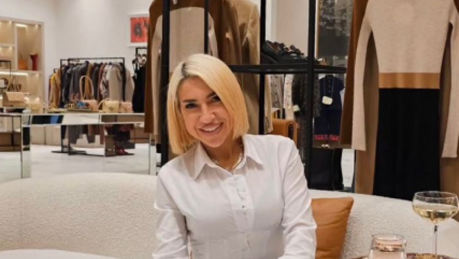 JOVANA JEREMIĆ SPREMILA MESTO U EMISIJI ZA DVOJNICU Influenserka oduševila voditeljku, uskoro sledi i poslovna saradnja