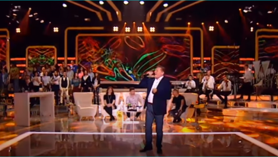 NAŠ PEVAČ PREVARIO ŽENU SA 20 GODINA MLAĐOM: Ako postoji ona koja ima naše dete, neka se javi!