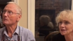 ZABAVILI CEO INTERNET Baka i deka nikako da ukapiraju šta ćerka i unuk žele da im saopšte