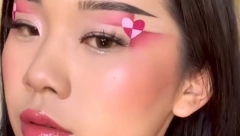 LAKO I PRESLATKO TikTok uzavreo zbog ove viralne šminke, idealna je za Dan zaljubljenih
