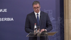 SRBIJA JE PONOSNA NA VAS Predsednik Vučić čestitao rvaču Komarovu na evropskom zlatu u Budimpešti