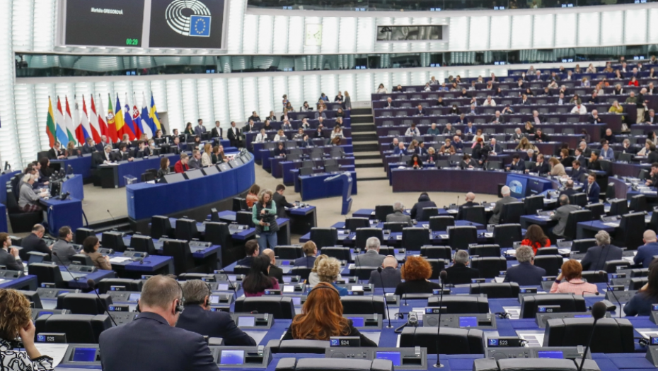 Skandal! Usvojena sramna rezolucija o Srbiji!
