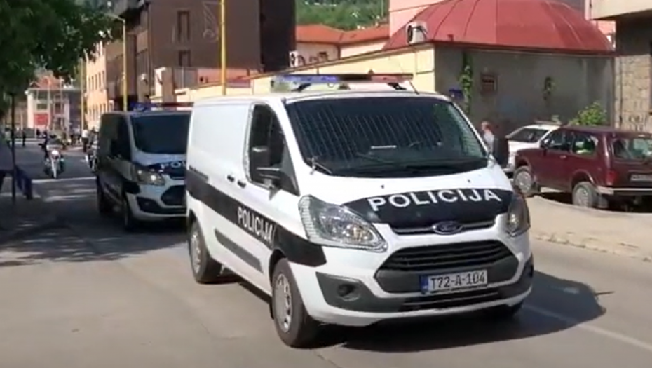 POLICIJSKI INSPEKTOR UBIO ŽENU U TRŽNOM CENTRU Isplivali detalji jezivog zločina u Tuzli