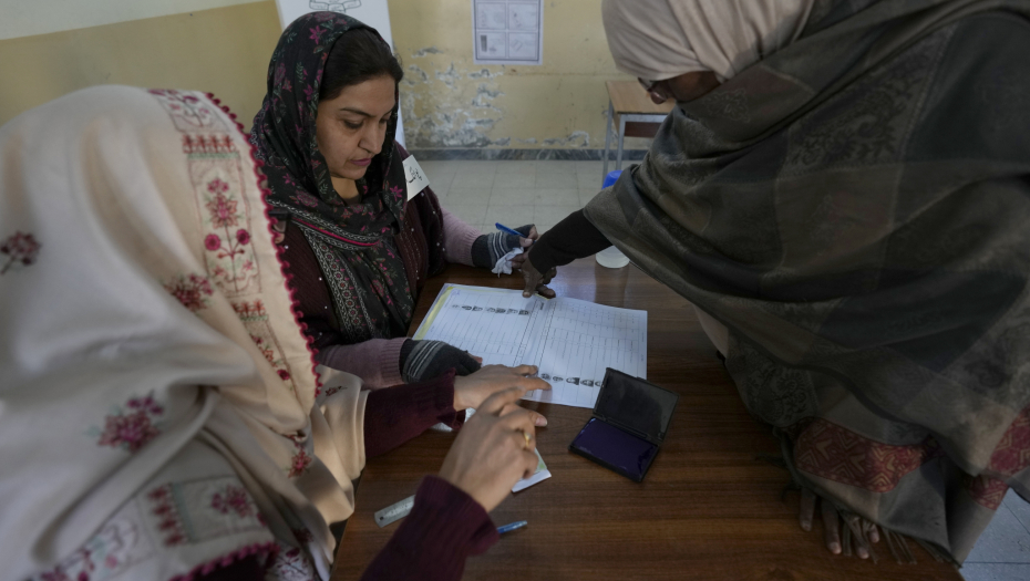POČELO GLASANJE U PAKISTANU Biraju između 5000 kandidata, rezultati za 2 nedelje