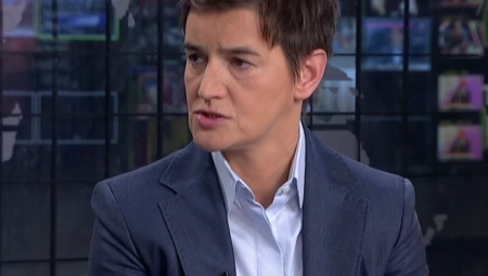 "DOKAZAO JE KURTIJEV PROGON SRBA NA KIM" Brnabić: Istorijsko izlaganje Vučića
