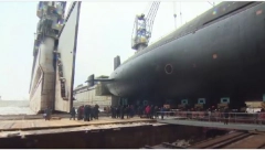 RUSKI TIHI UBICA SPUŠTEN U MORE! Upoznajte najnovije čudo tehnike, opremljeno sa čak 16 balističkih nuklearna raketa - ovo je "Knjaz Požarski" (VIDEO)