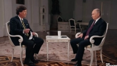 PUTIN DAO TAKERU NEOČEKIVAN POKLON Novinar dobio fasciklu sa dragocenim dokumentima