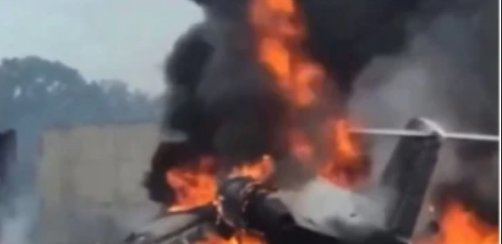 PAO AVION! Poginula cela porodica sa dvoje dece!