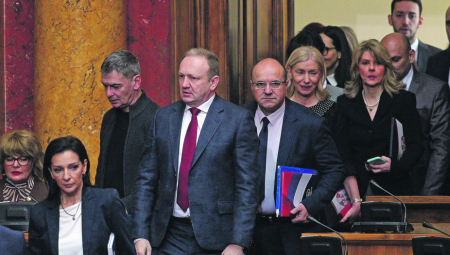 TOTALNI RASPAD Đilas otkačio Grbovića, nek se spremi...