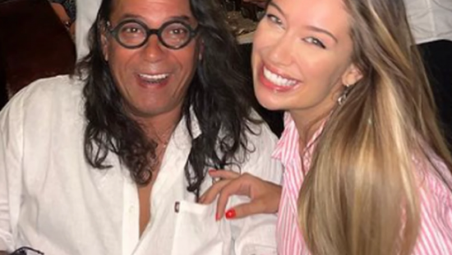 OTAC TEE TAIROVIĆ JE DOKTOR NAUKA! Pevačica priznala sve o romskom poreklu, a sada isplivala njihova zajednička fotografija!