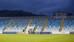 SKANDAL U NOVOM PAZARU Navijači razvili transparent o "genocidu", utakmica odmah prekinuta