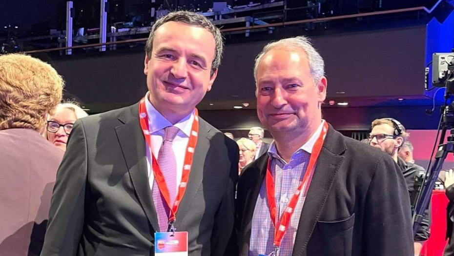 SLIČAN SE SLIČNOM RADUJE Kurti i Šider uslikani zajedno na skupu Partije evropskih socijalista (FOTO)