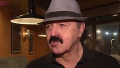 ŠETAO JE PO PUBLICI I ZADRŽAVAO SE KOD DEVOJČICA Pevačica raskrinkala Harisa Džinovića, otkrila kako je tekla noć