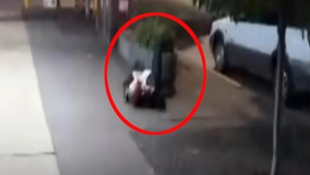 OPOZICIONAR SE ŽESTOKO OBRUKAO ZA SVE PARE Napravio budalu od sebe! Mrtav usviran se kotrljao po ulici (VIDEO)