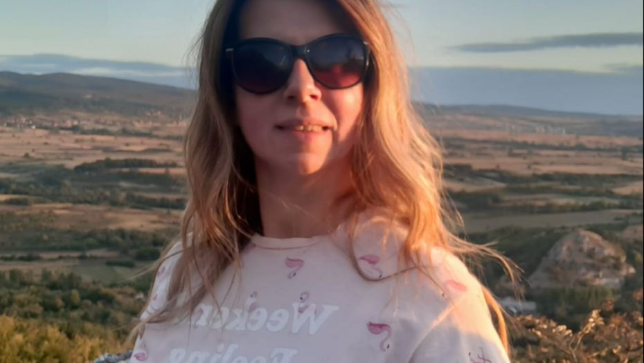 ŽIVOT U GRADU ZAMENILA SELOM Marija je preko dana pravnica, a posle podne čuva svoje ovce sa PEDIGREOM (FOTO)