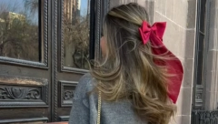 SRPKINJE ĆE GA OBOŽAVATI Pleteni komplet je postao hit među trendseterkama, elegantan i lako se kombinuje