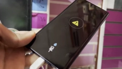 MOŽE BITI VEOMA OPASNO Da li i vi pravite OVU GREŠKU dok punite telefon?