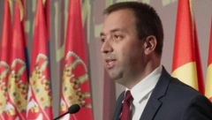 SELAK ČESTITAO VUČIĆU Sa posebnom radošću dočekujemo Sretenje
