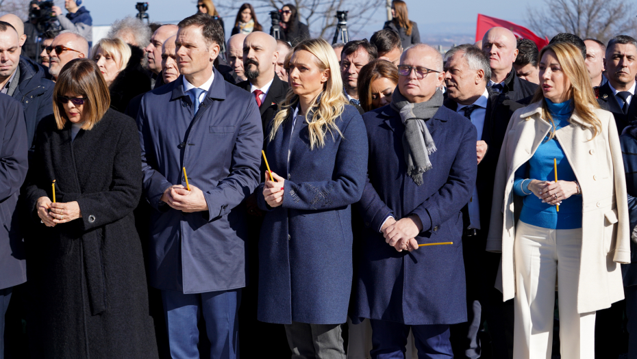 SINIŠA MALI ČESTITAO DAN DRŽAVNOSTI Ovi datumi su nam važni jer predstavljaju početak oslobođenja Srba i početak ustavnosti Srbije