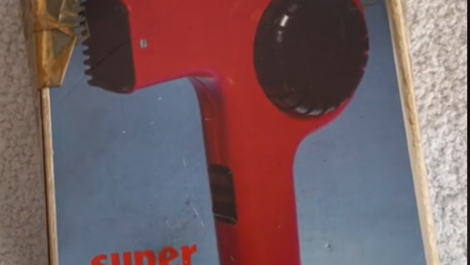 MOŽE I ROŠTILJ DA RASPALI Fen iz BIVŠE JUGE i posle 50 godina radi kao da je nov (VIDEO)