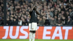 ŠOK PROSLAVA Dao gol pa pokrio usta i "pucao" sebi u glavu, ovo je razlog (FOTO)