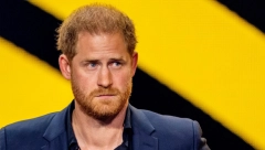 OPTUŽEN ZA TRGOVINU LJUDIMA Skandal u kraljevskoj porodici, princ Hari imenovan u tužbi!