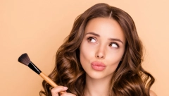 TAJNE PROFESIONALNE ŠMINKERKE: Evo kako da suzite proširene pore, neće vam biti potreban filter!