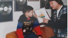 ŠABANOV SIN NA IVICI SUZA Mihajla slomile emocije: Neka sećanja nikada neće...