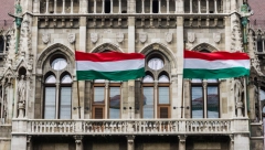 "EU NIJE SPREMNA ZA BESKRAJAN RAT SA RUSIJOM" Mađarski ministar odbrane apeluje na hitan prekid vatre