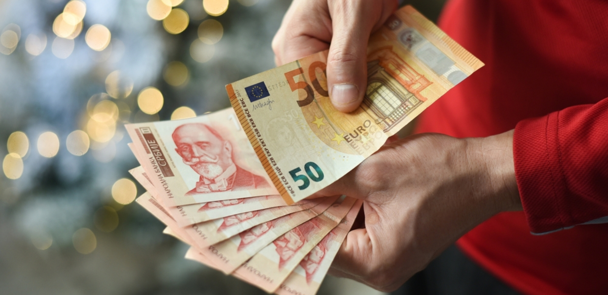 REDOVI ISPRED MENJAČNICA? Evo po kom kursu se danas menjaju devize