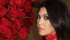 U PETOJ DECENIJI, A IZGLEDA KAO DEVOJKA Kortni Kardašijan u još jednoj kežual kombinaciji, muž je ,,kriv" za ovaj detalj