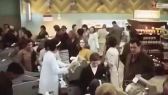 DOBILE SU 21 HILJADU LAJKOVA! Evo kako su izgledale prodavnice u bivšoj Jugoslaviji 1970. godine