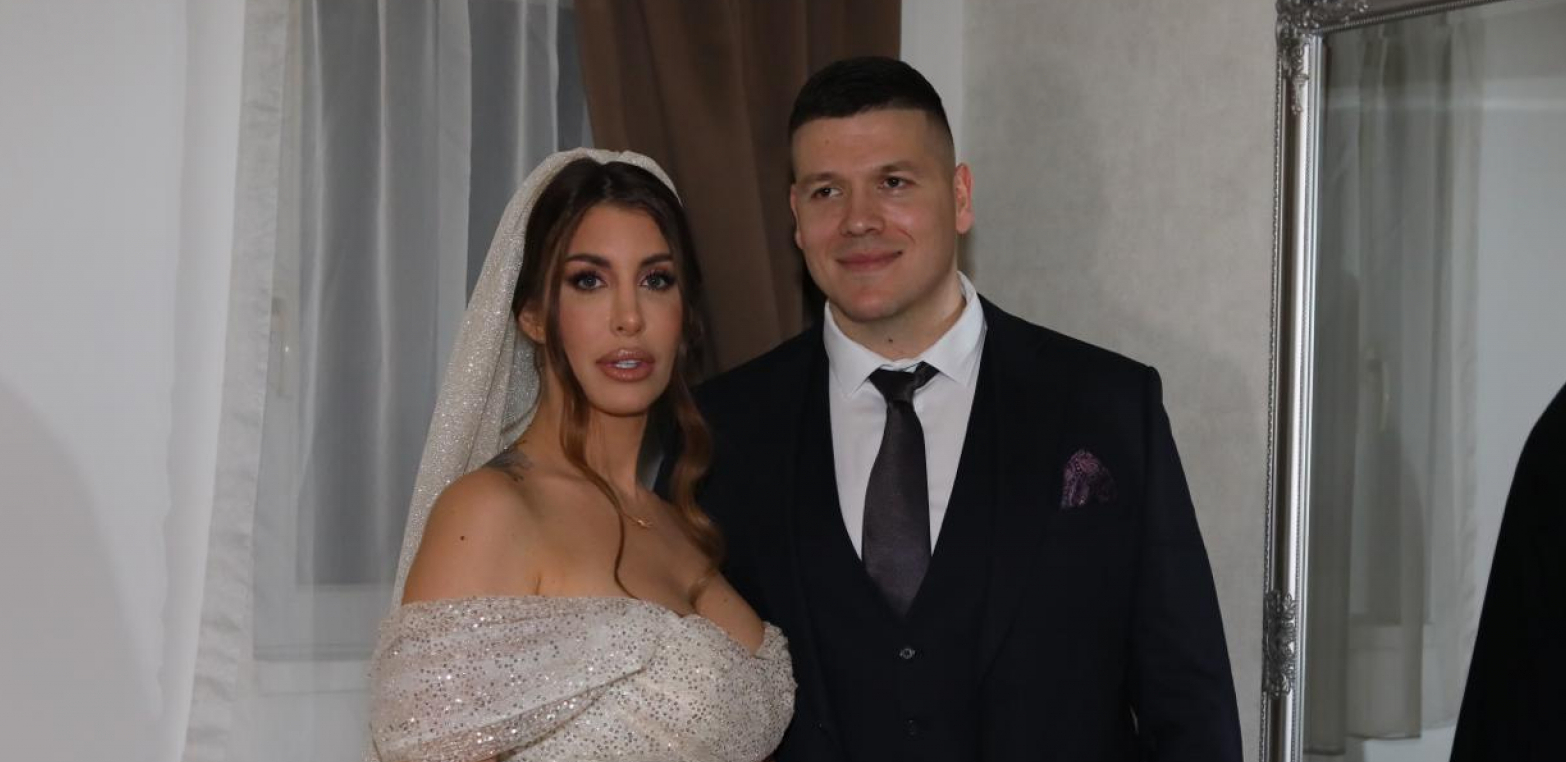 SLOBINA JELENA PROGOVORILA O TRUDNOĆI Priznali javno i šta su zamolili goste na slavlju: Priželjkujem devojčicu